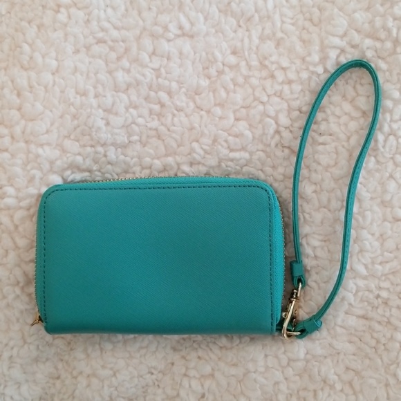 Tory Burch Mint Green Leather Robinson Wristlet - Picture 3 of 7